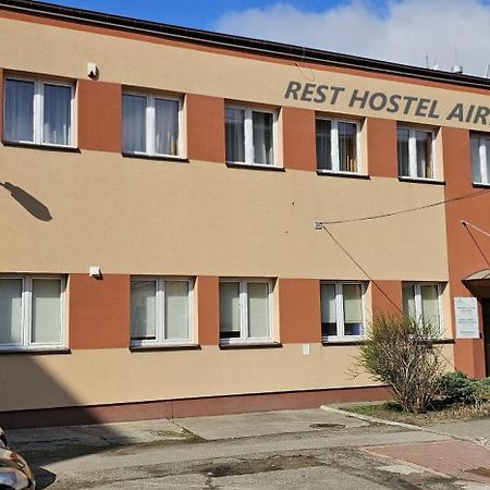 Rest Hostel Airport Modlin Nowy Dwór Mazowiecki Екстериор снимка