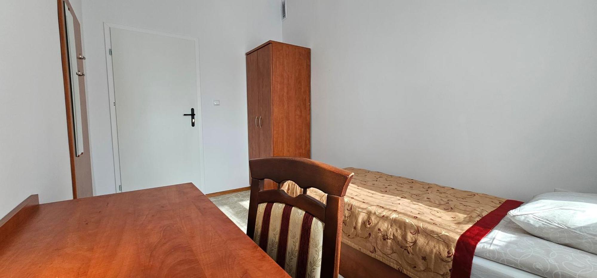 Rest Hostel Airport Modlin Nowy Dwór Mazowiecki Екстериор снимка