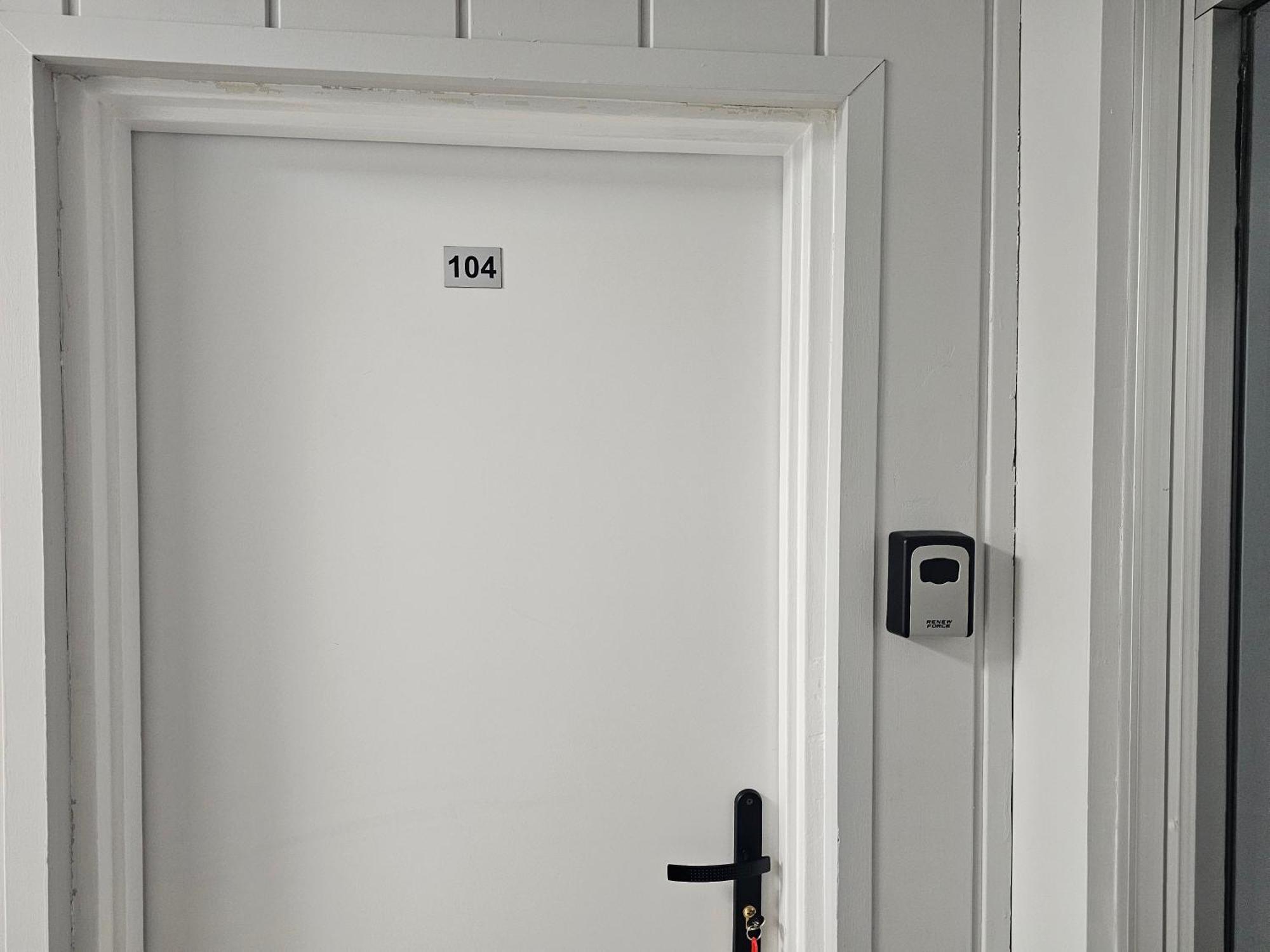 Rest Hostel Airport Modlin Nowy Dwór Mazowiecki Стая снимка