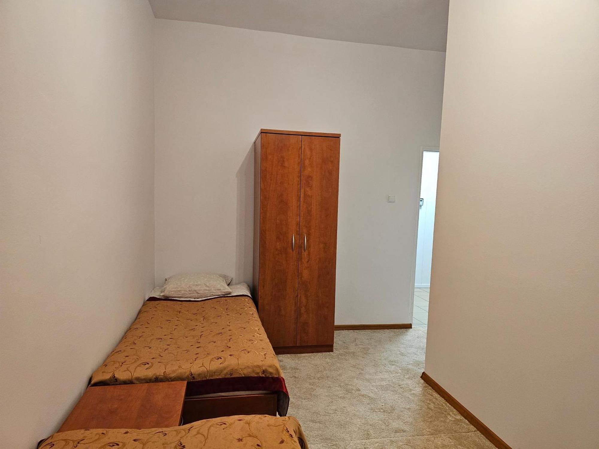 Rest Hostel Airport Modlin Nowy Dwór Mazowiecki Екстериор снимка